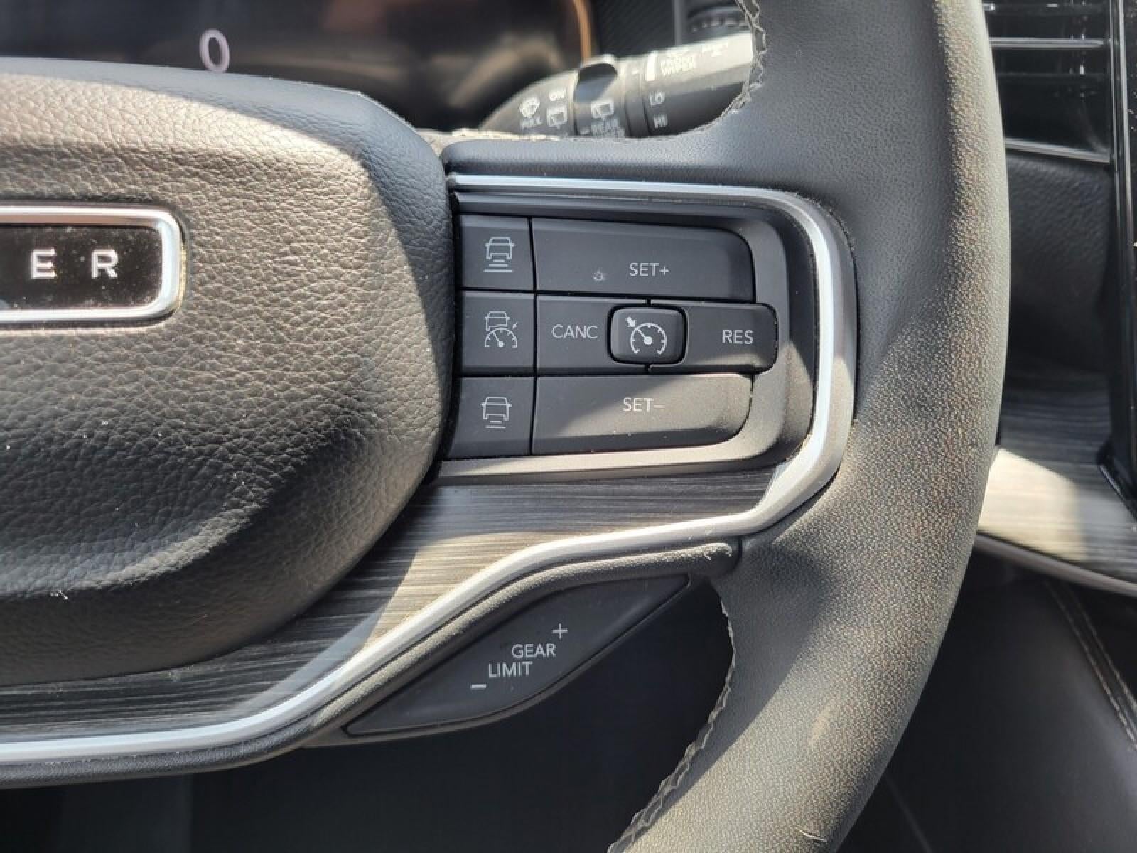 2024 Jeep Wagoneer L Series II