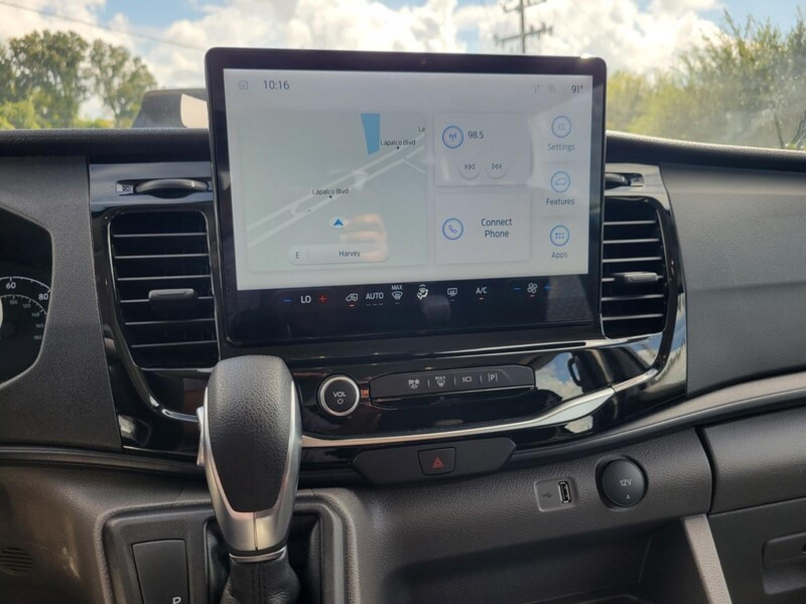 2023 Ford Transit Passenger Wagon XL