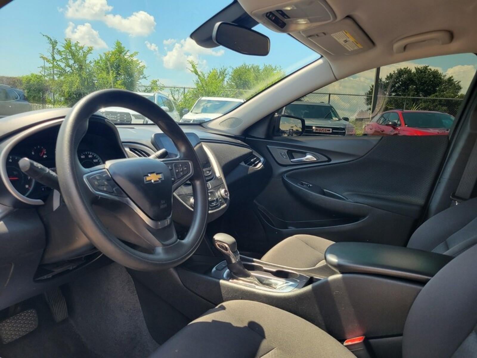 2022 Chevrolet Malibu LS