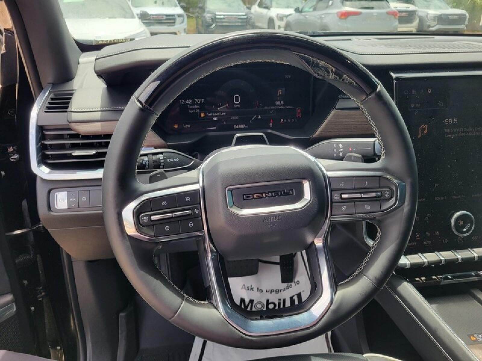 2025 GMC Acadia Denali