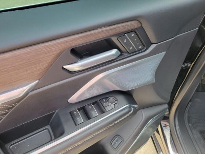 2025 GMC Acadia Denali