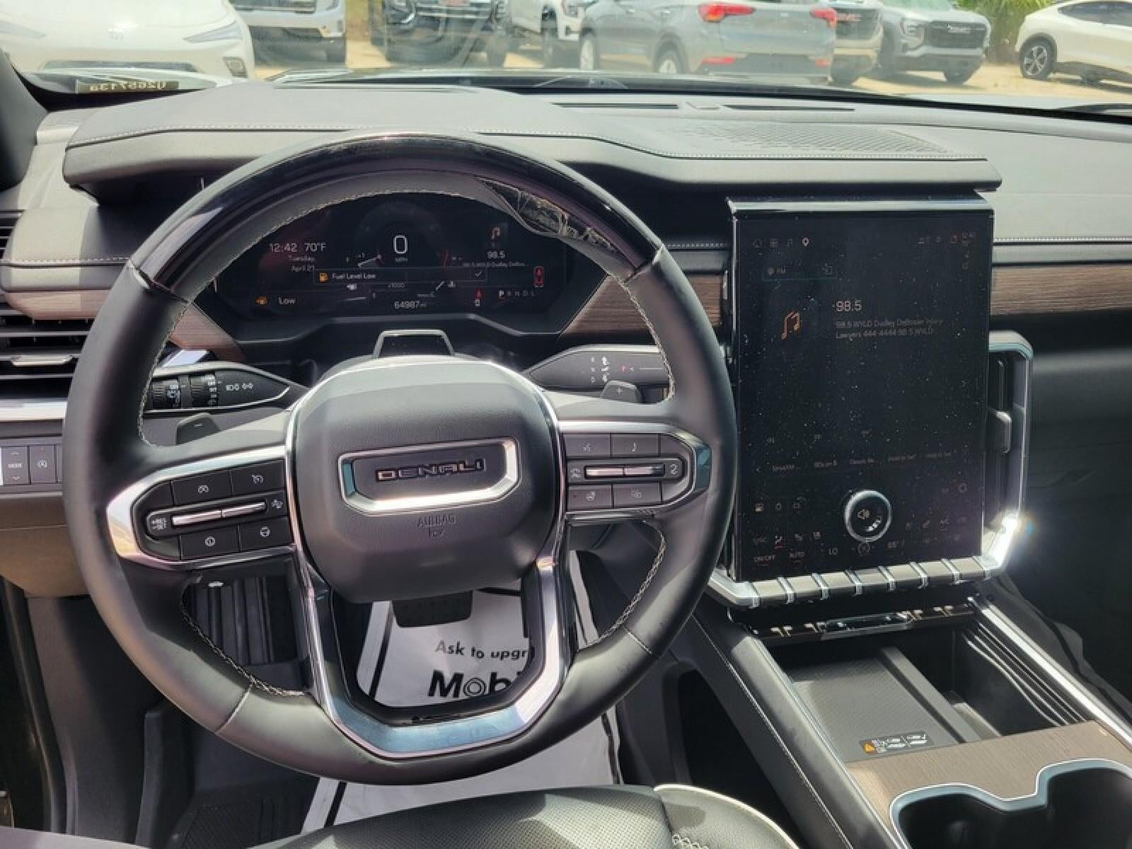 2025 GMC Acadia Denali