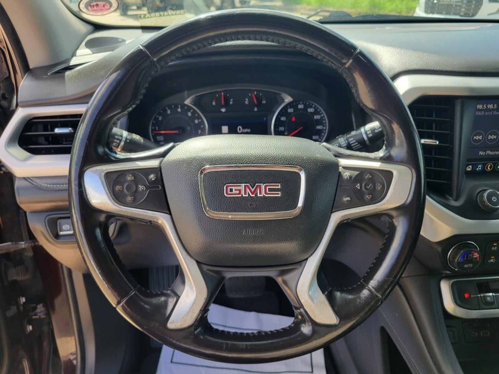 2021 GMC Acadia SLT