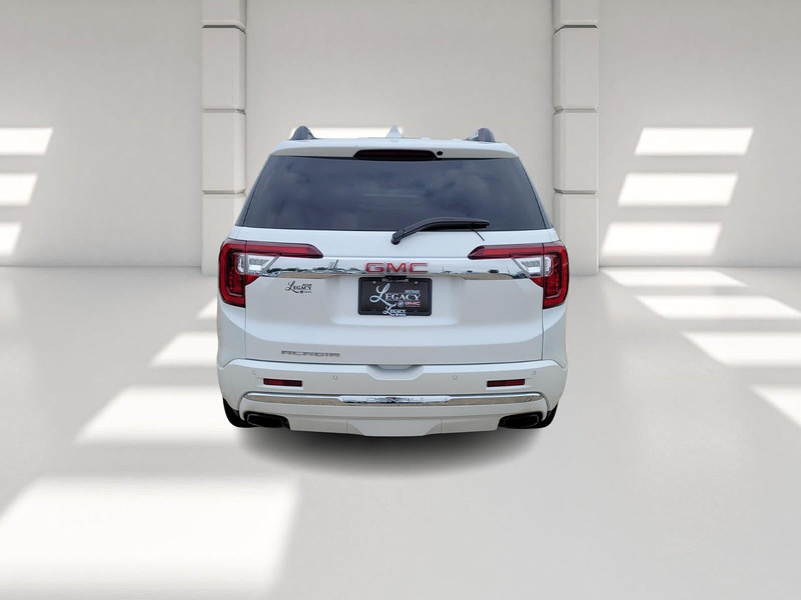 2022 GMC Acadia Denali