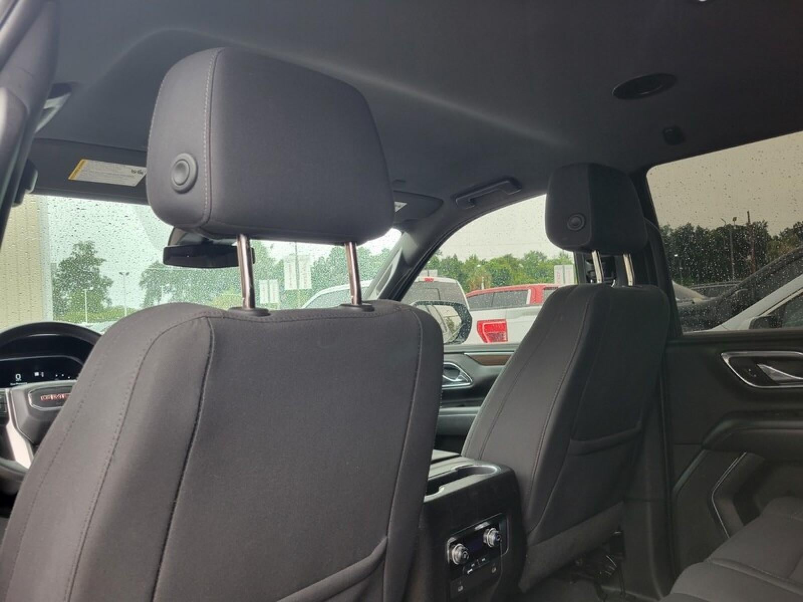 2023 GMC Yukon SLE