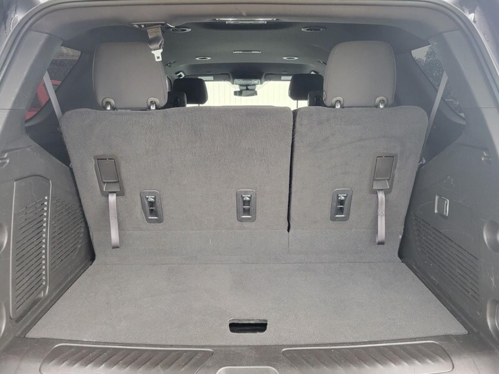 2023 GMC Yukon SLE