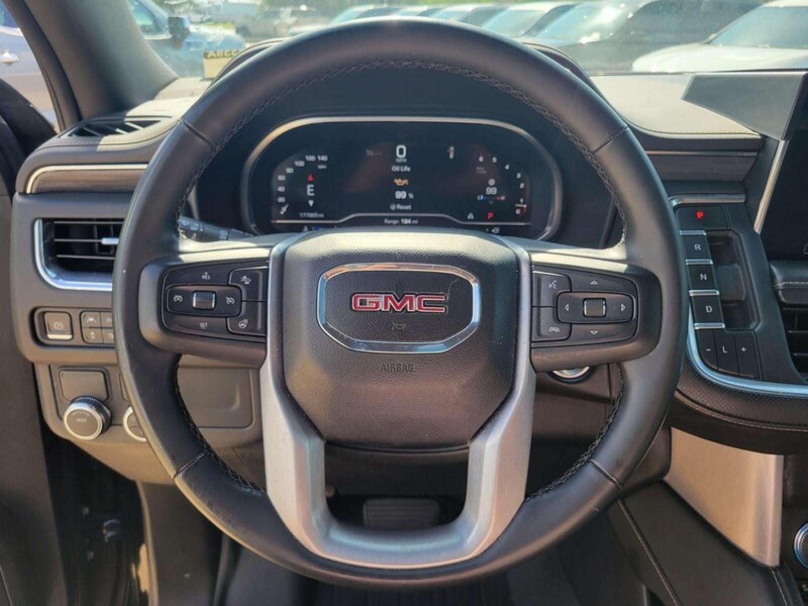 2023 GMC Yukon XL SLT