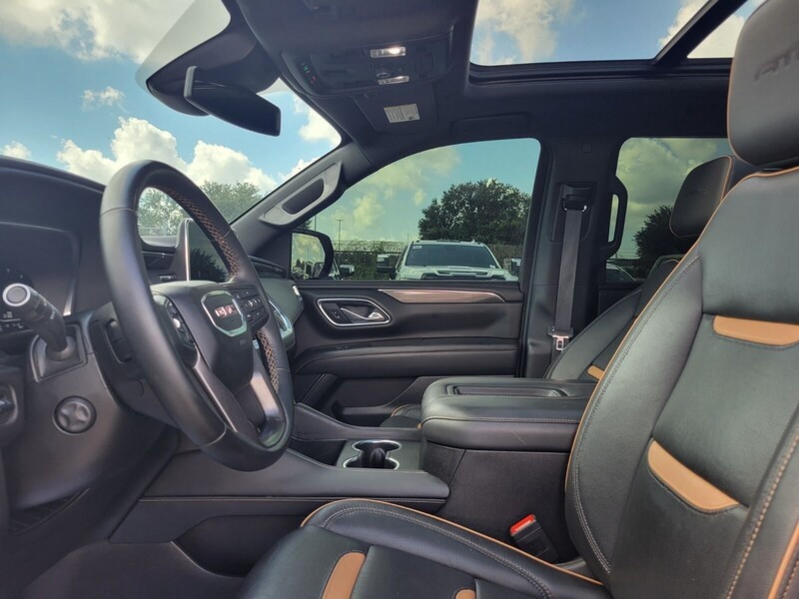2023 GMC Yukon XL AT4