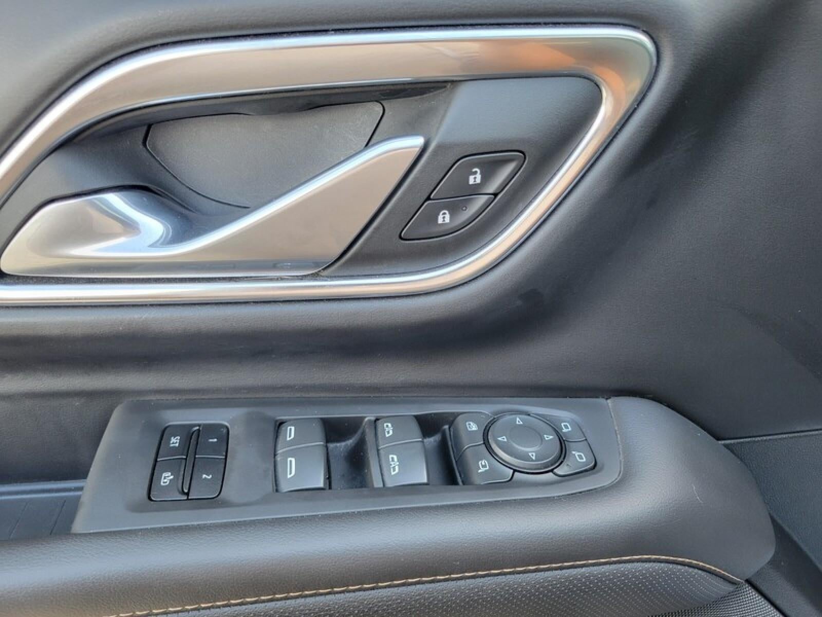 2023 GMC Yukon XL AT4