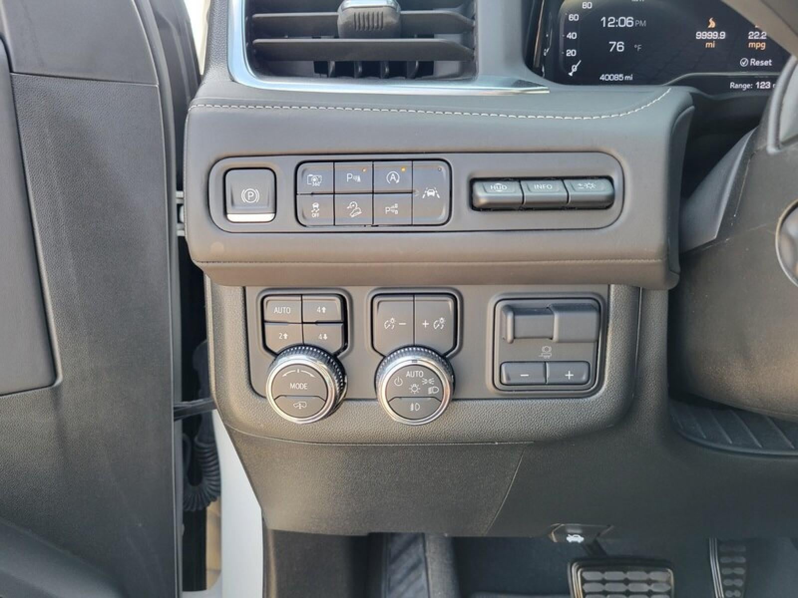 2024 GMC Yukon XL Denali Ultimate