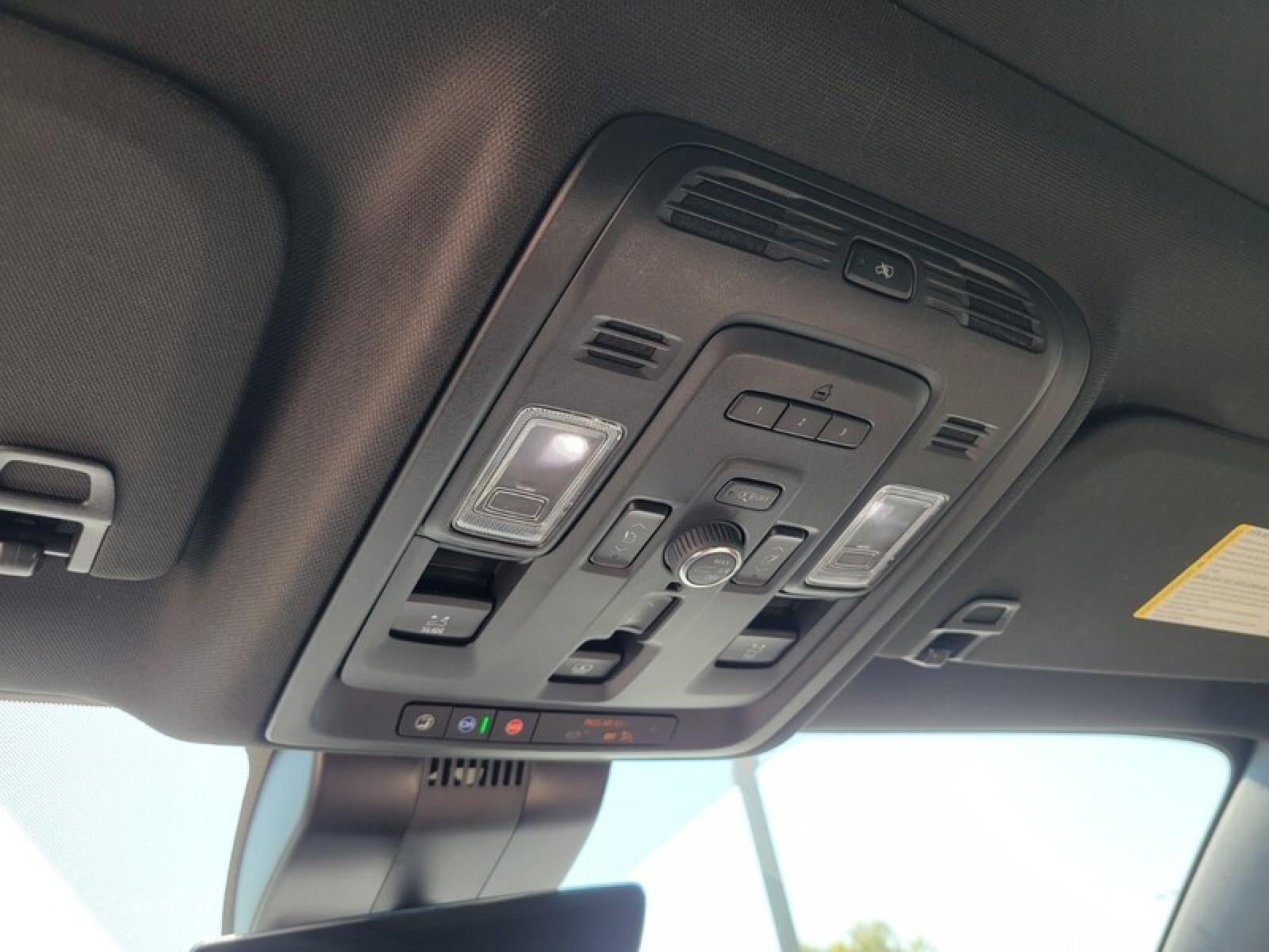 2024 GMC Yukon XL Denali Ultimate