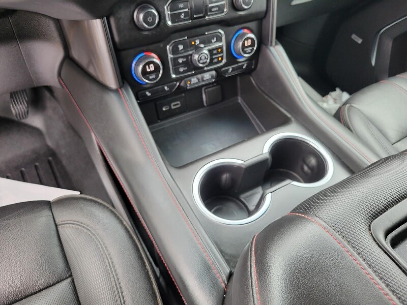 2022 Chevrolet Suburban RST