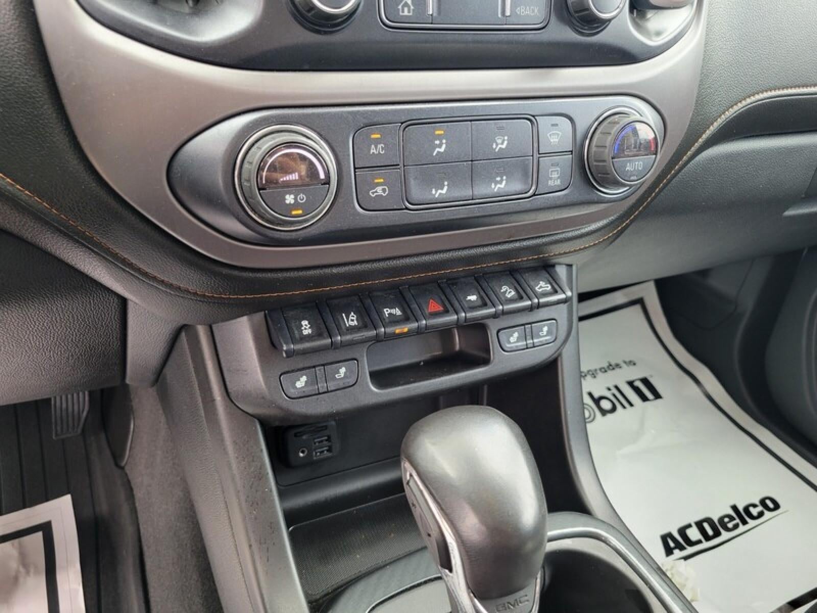 2022 GMC Canyon AT4 - Leather