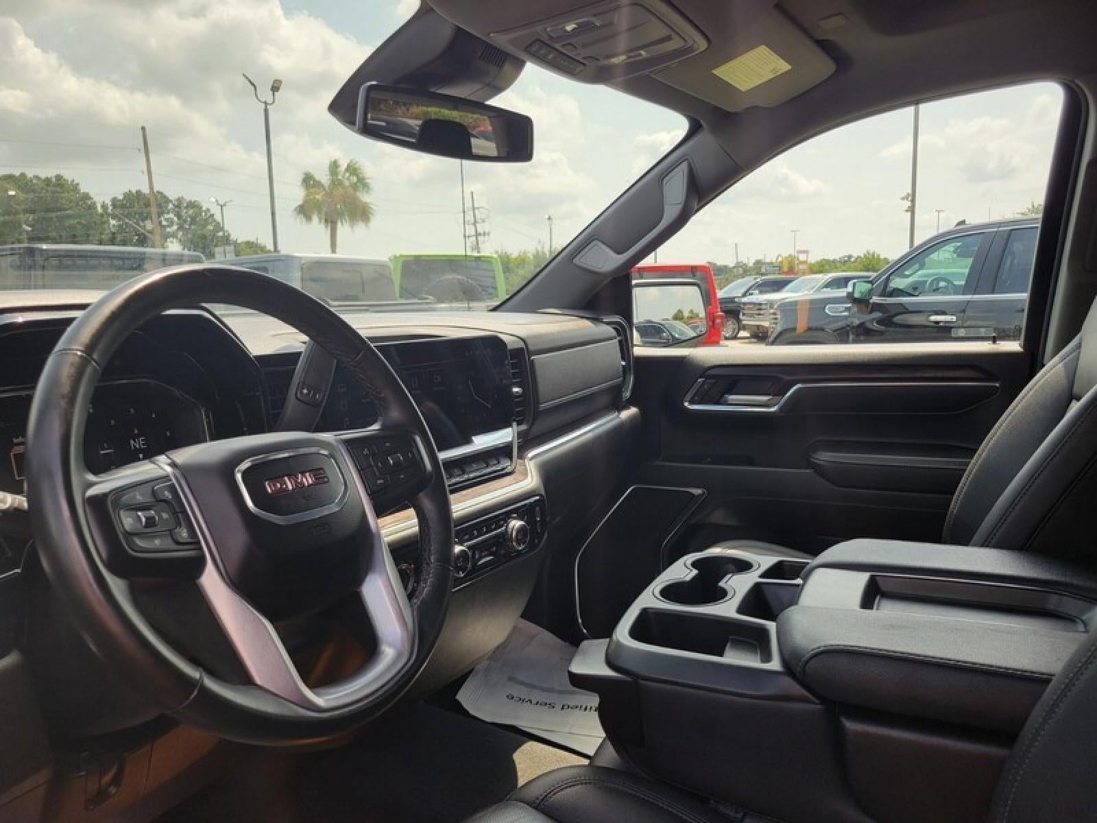 2024 GMC Sierra 1500 SLT