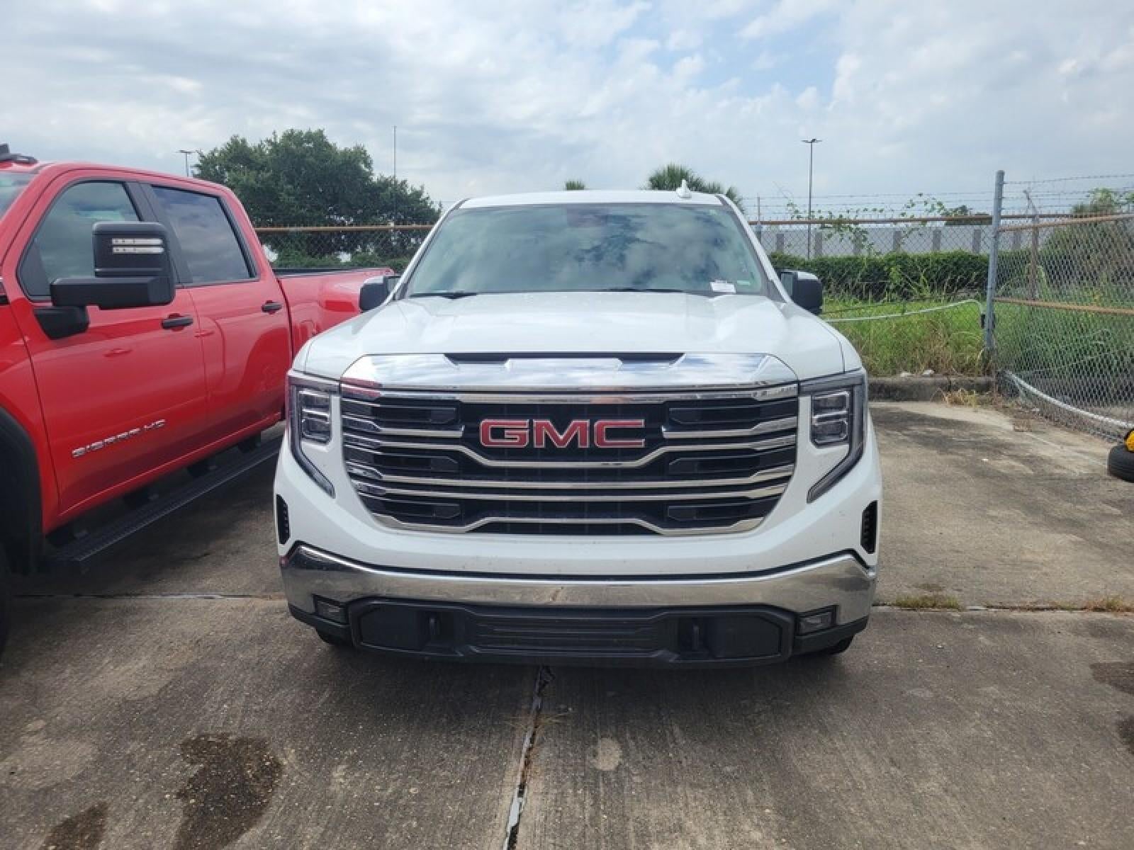 2024 GMC Sierra 1500 SLT