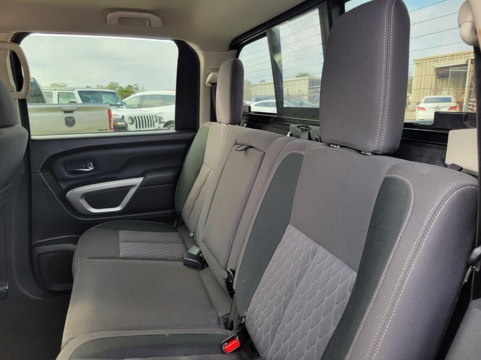 2020 Nissan Titan SV