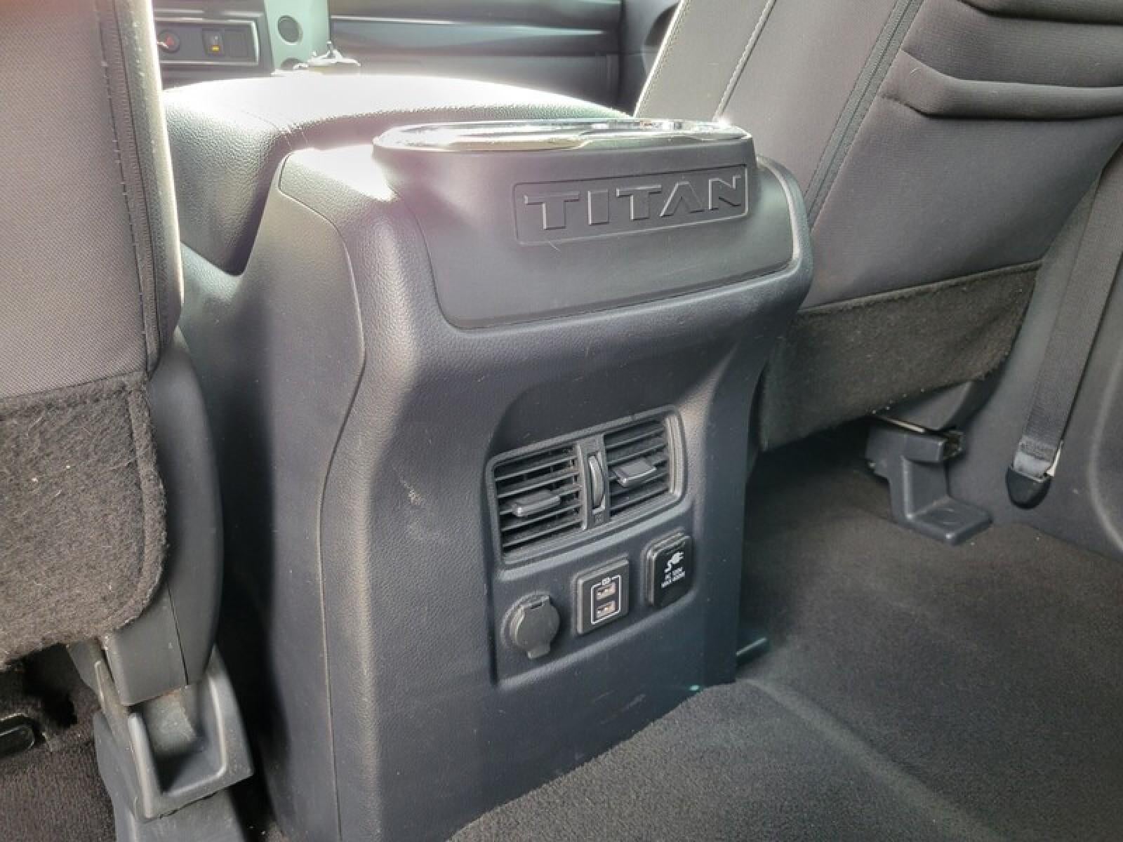 2020 Nissan Titan SV