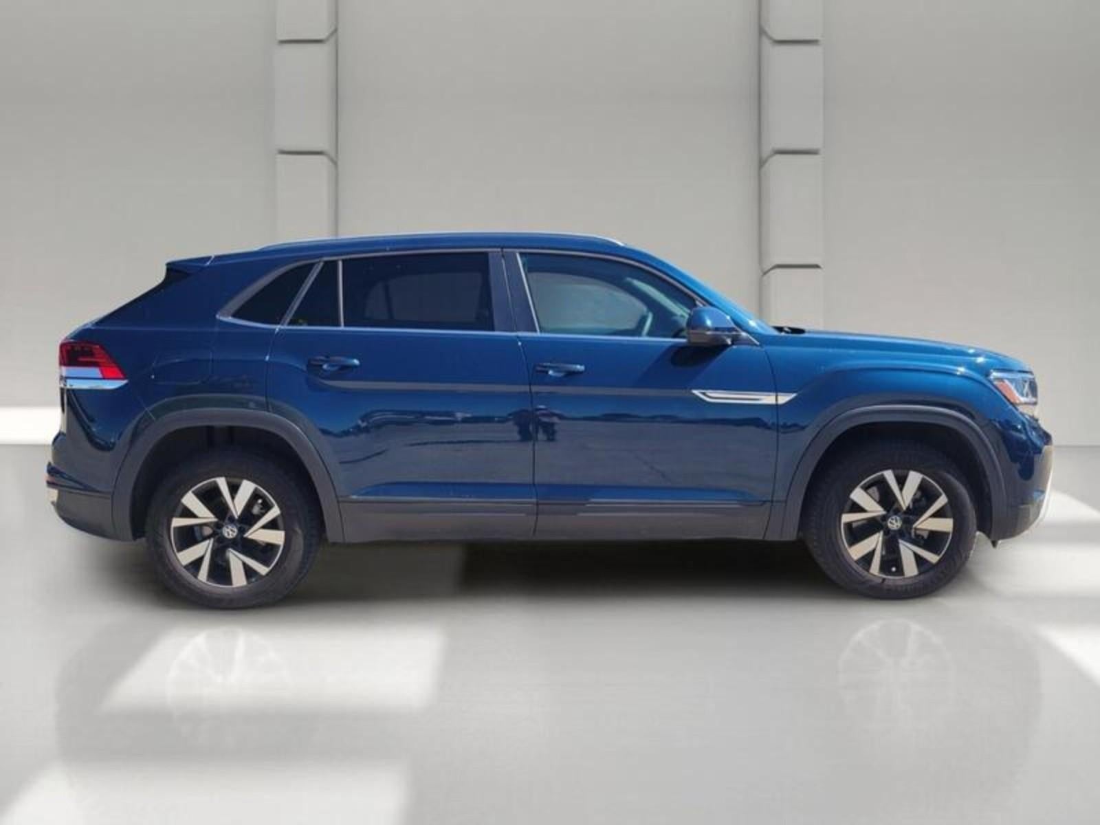 2020 Volkswagen Atlas Cross Sport 2.0T SE