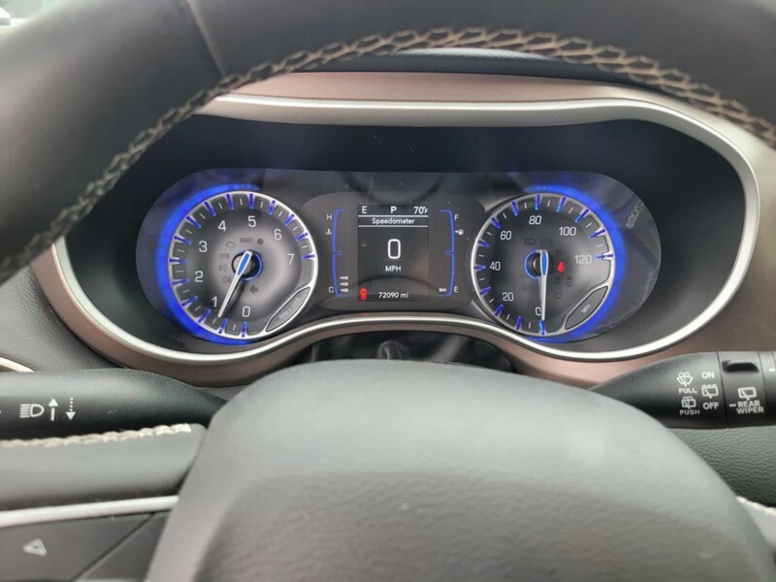 2023 Chrysler Voyager LX