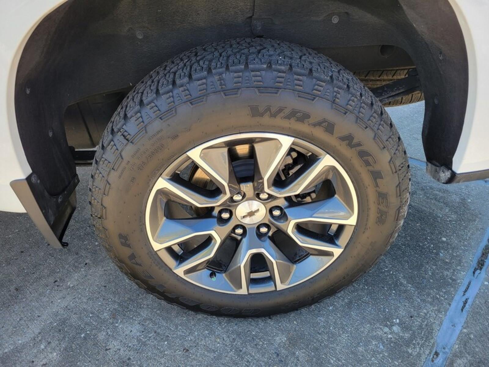 2024 Chevrolet Silverado 1500 RST - Photo 8