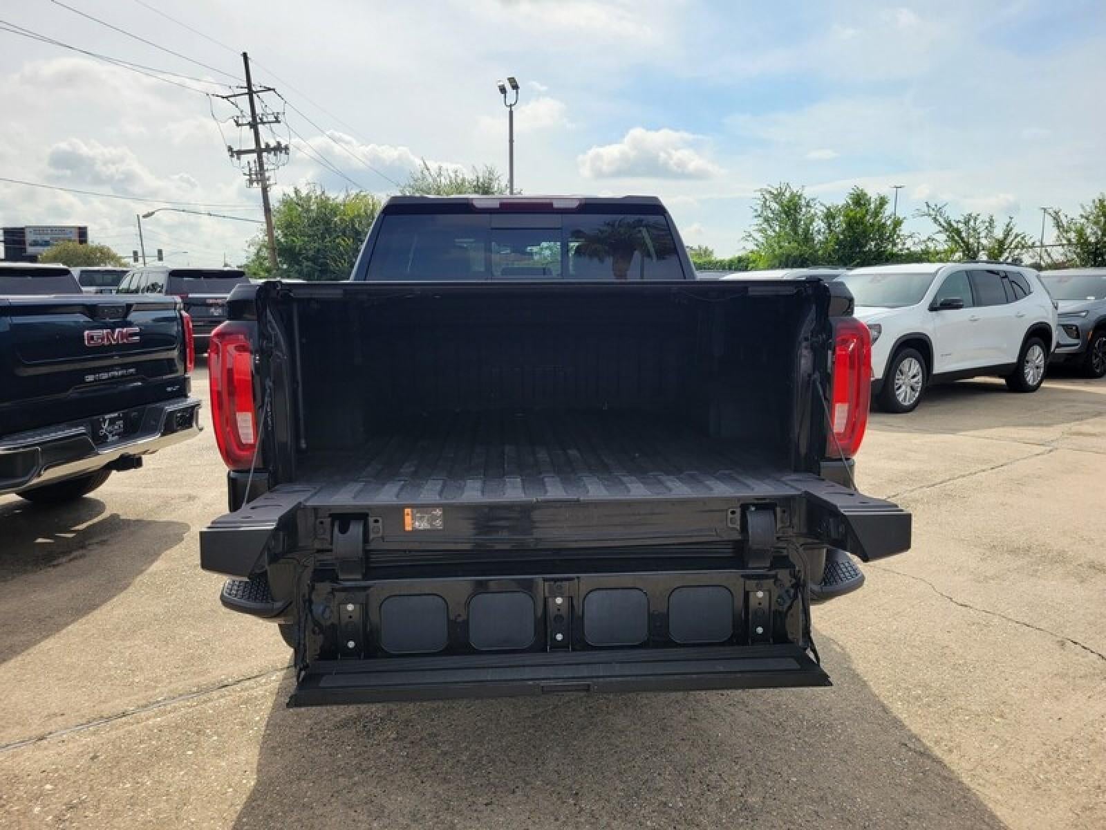 2022 GMC Sierra 1500 Limited AT4