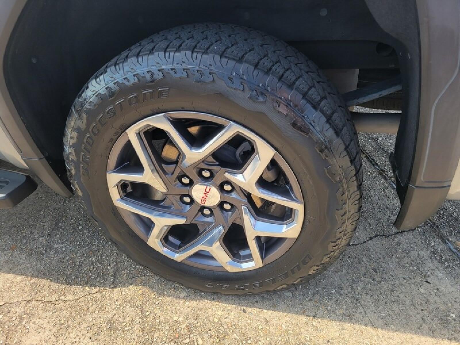 2023 GMC Sierra 1500 SLT