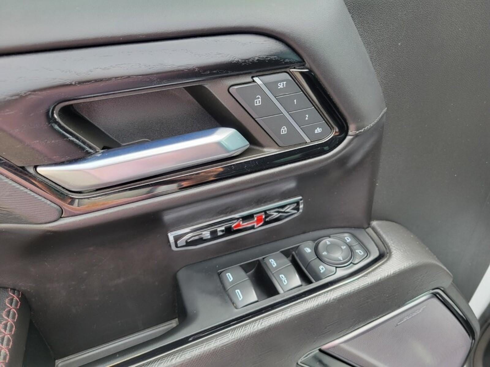 2023 GMC Sierra 1500 AT4X