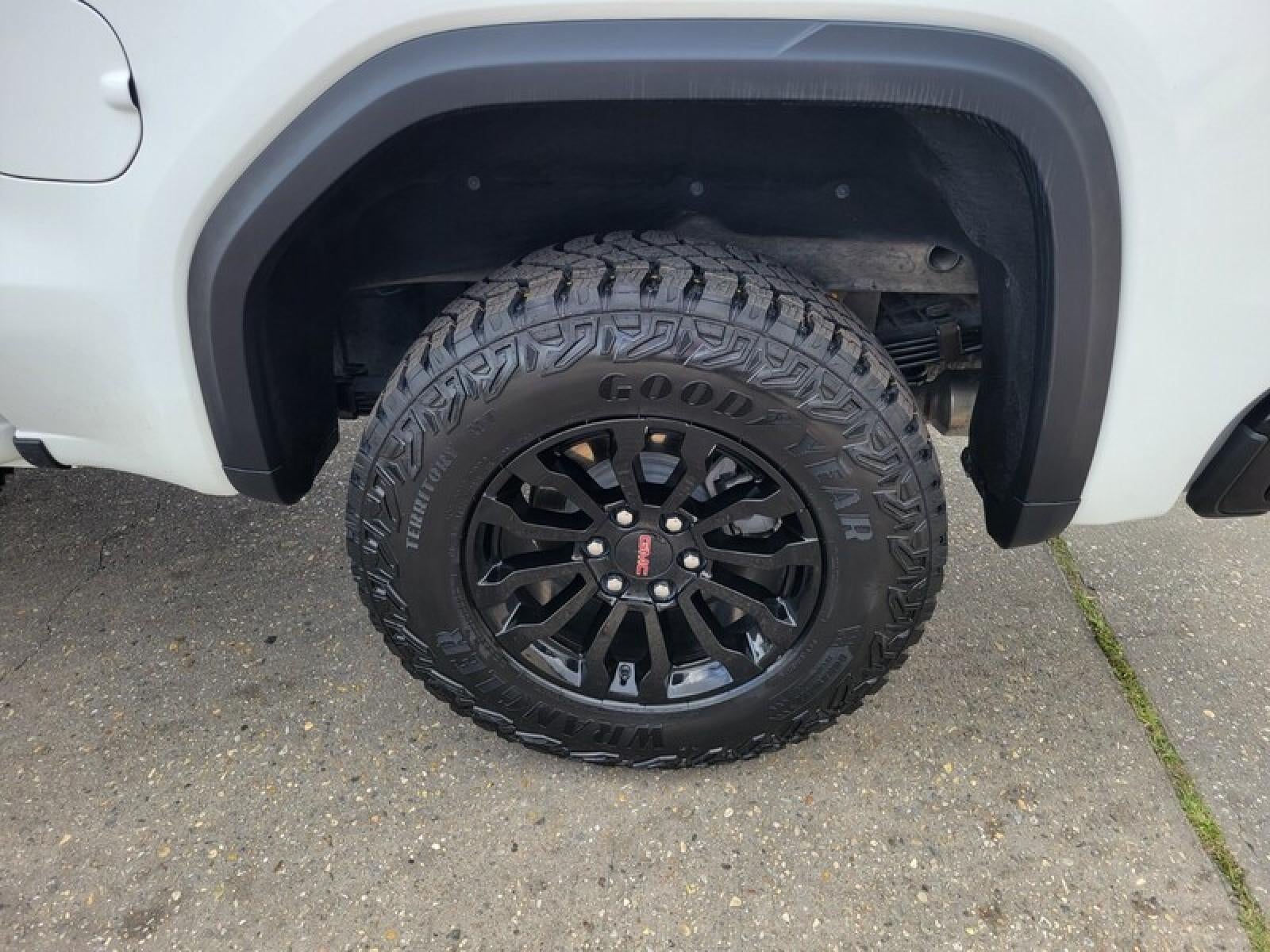 2023 GMC Sierra 1500 AT4X