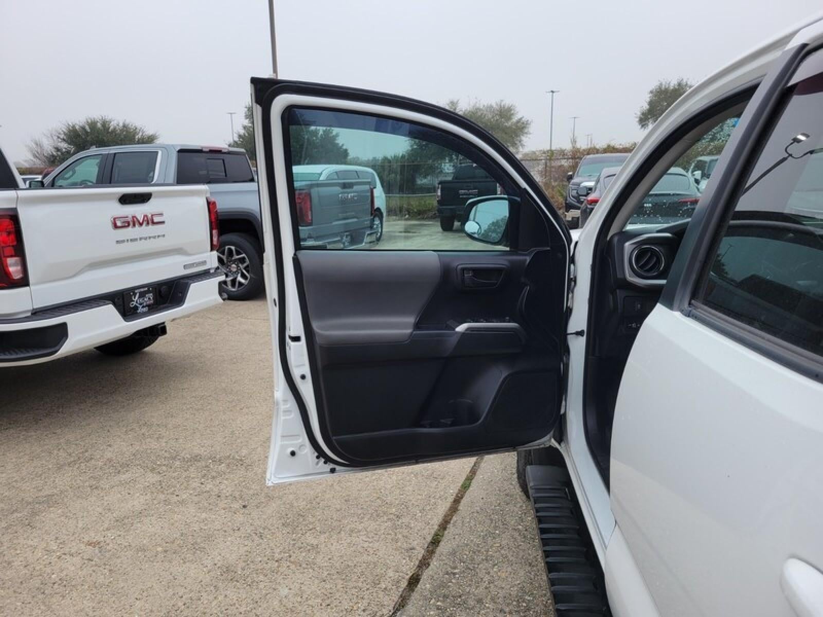 2020 Toyota Tacoma 2WD SR5