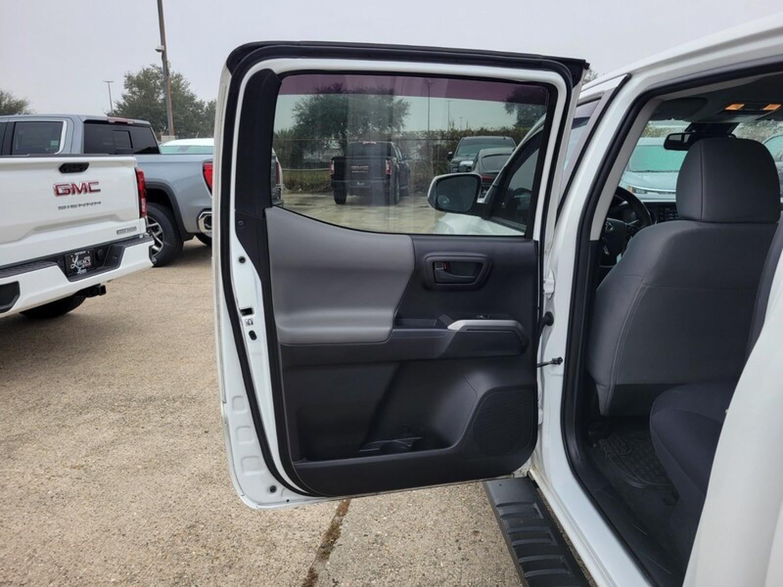 2020 Toyota Tacoma 2WD SR5