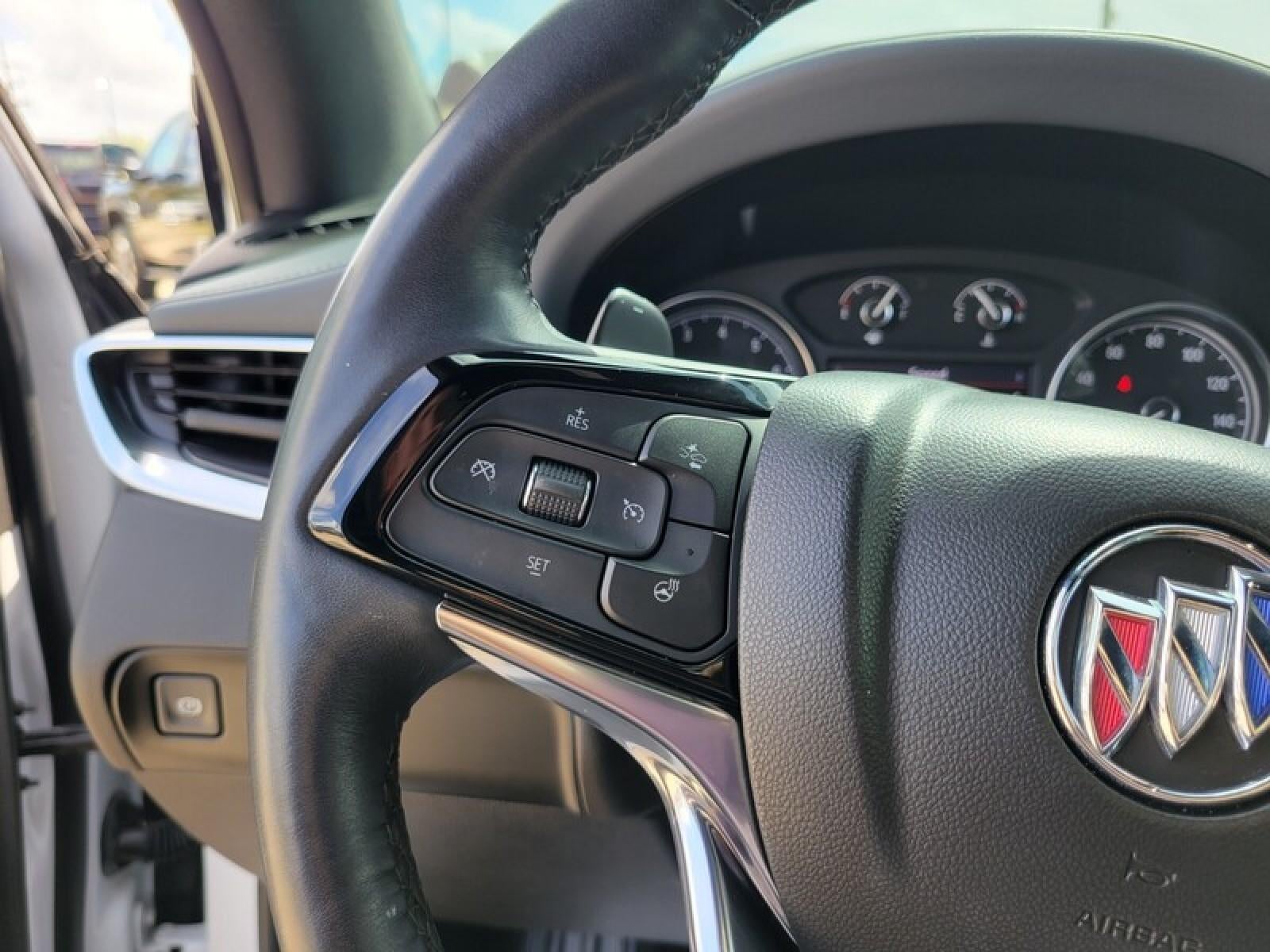 2022 Buick Enclave Essence