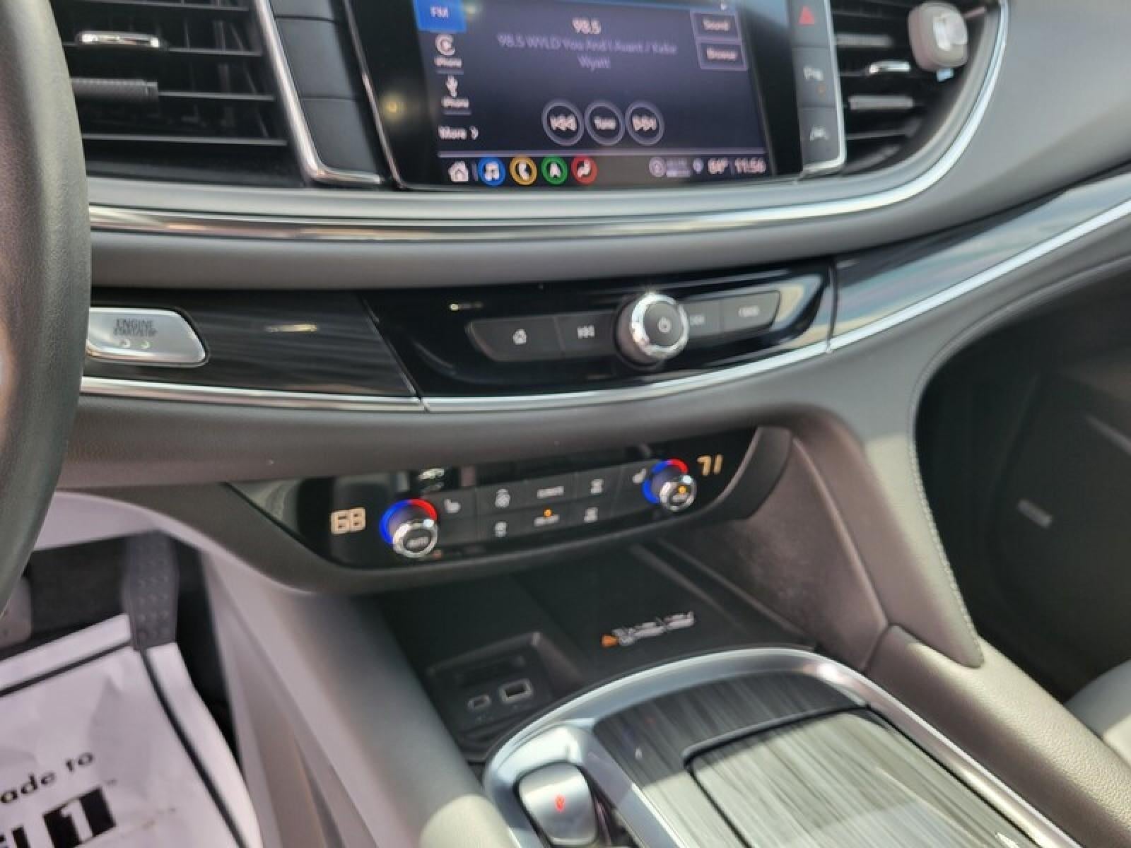 2022 Buick Enclave Essence