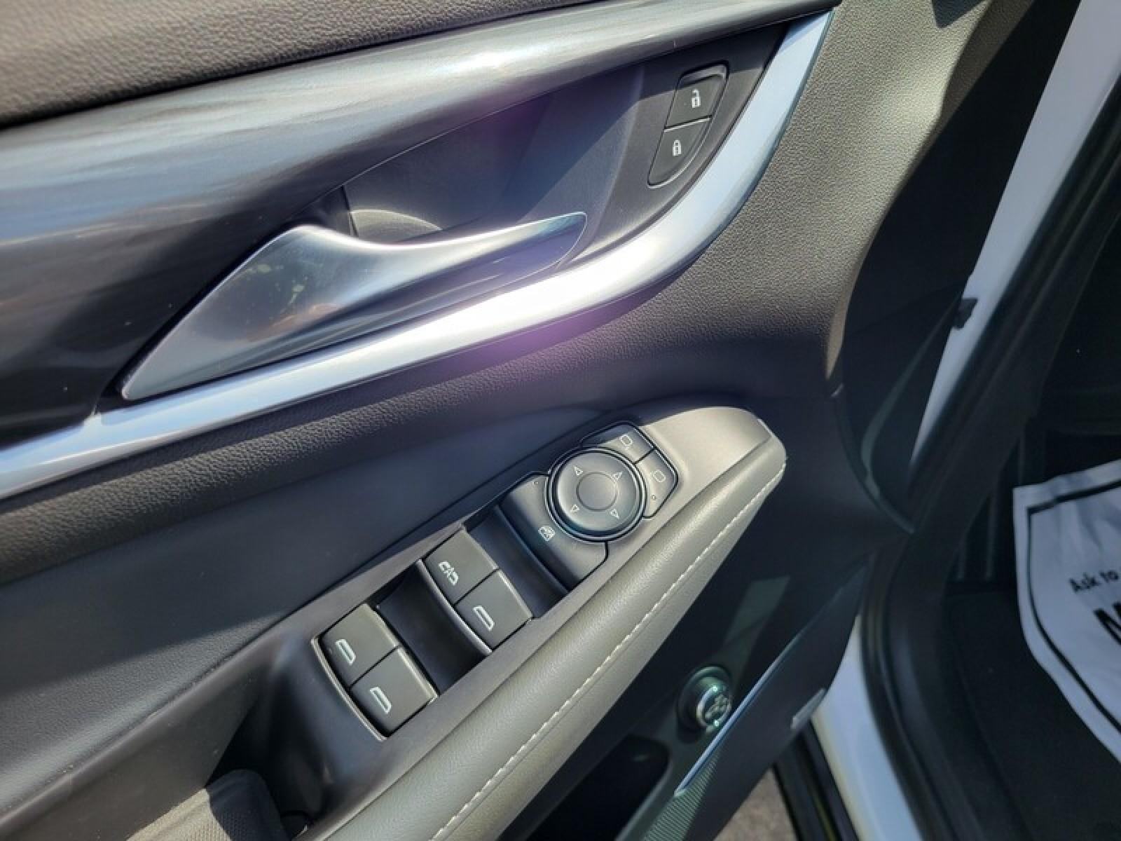 2022 Buick Enclave Essence