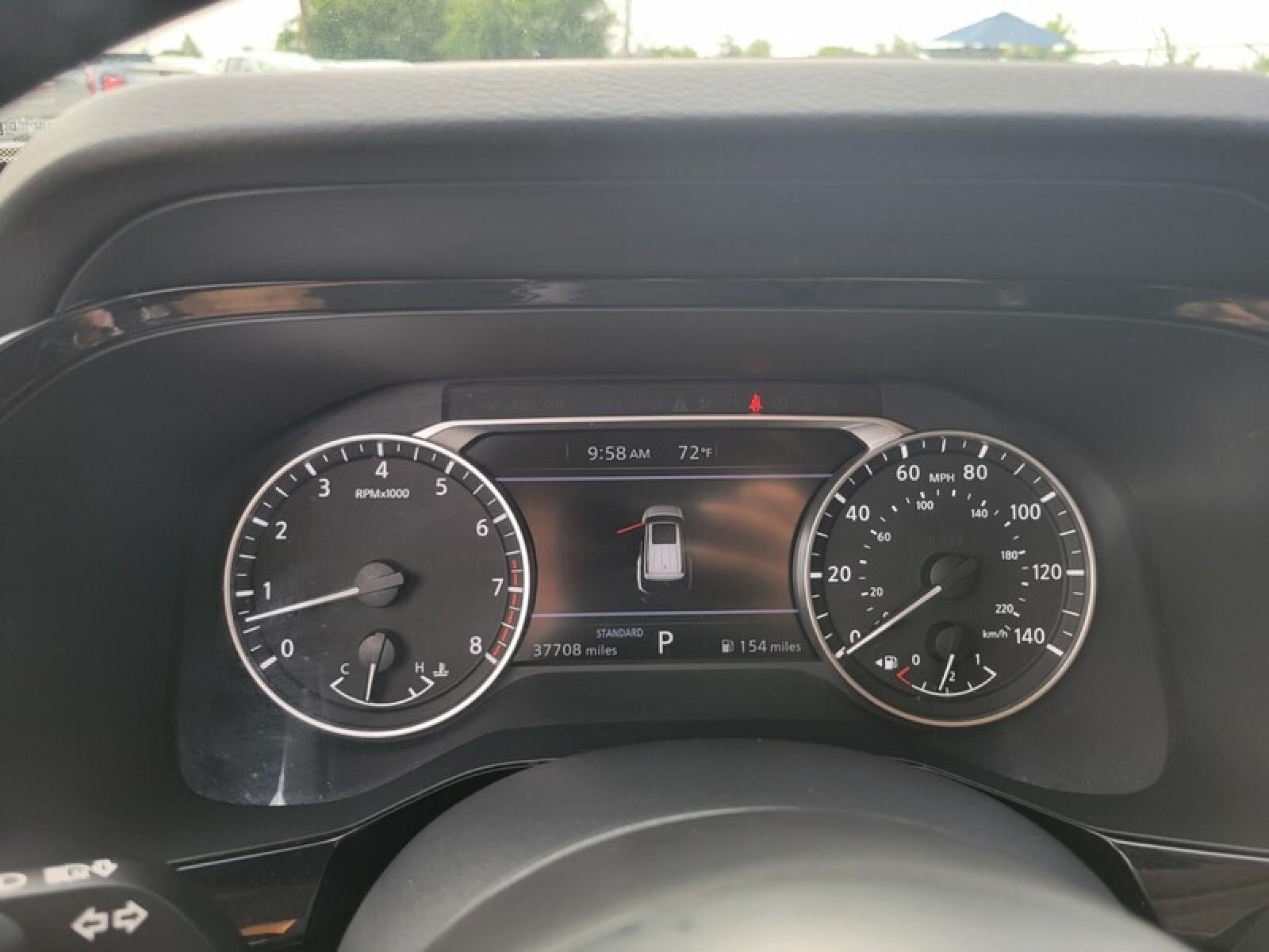 2025 Nissan Pathfinder SV