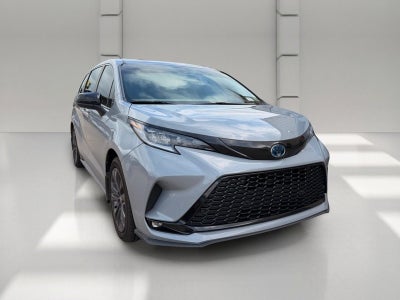 2025 Toyota Sienna XSE