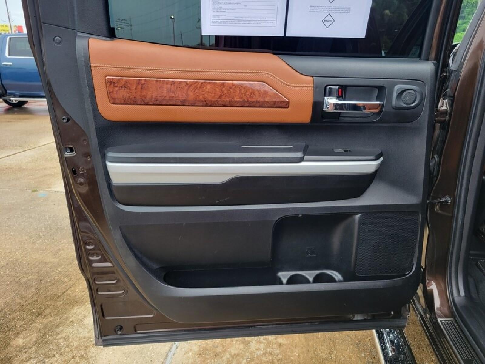 2021 Toyota Tundra 2WD Platinum