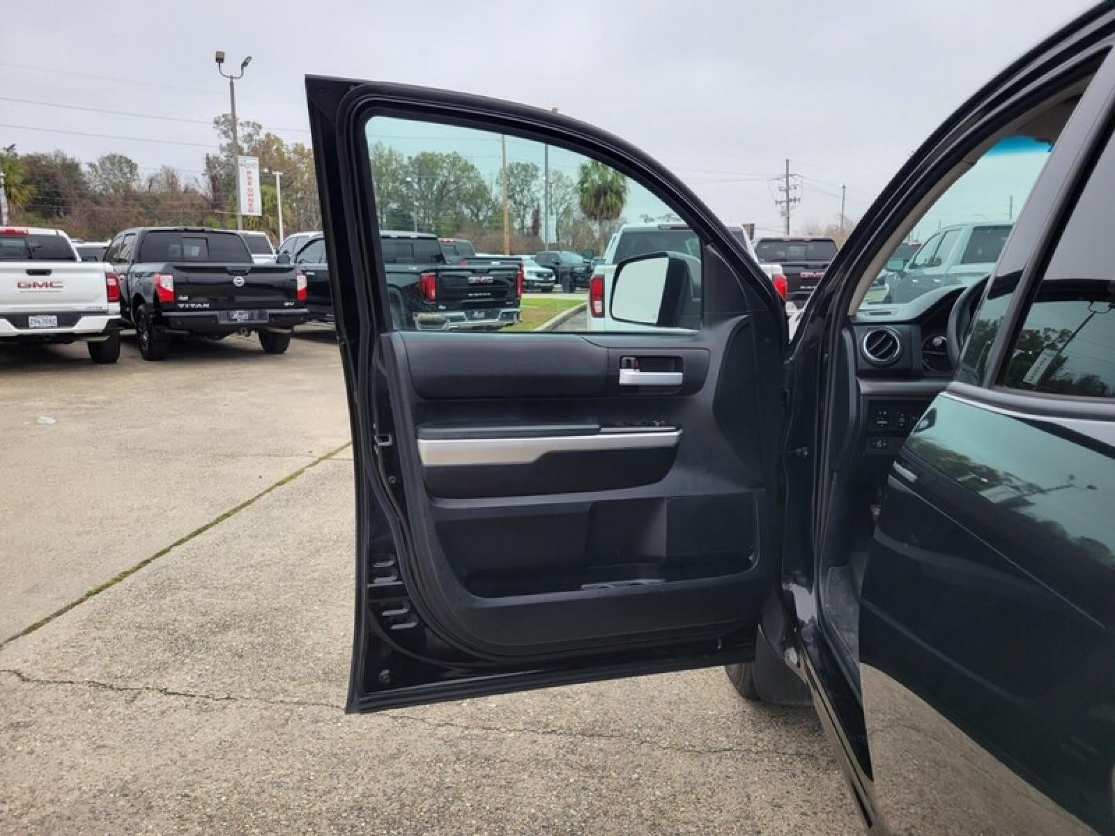 2016 Toyota Tundra 2WD Truck SR