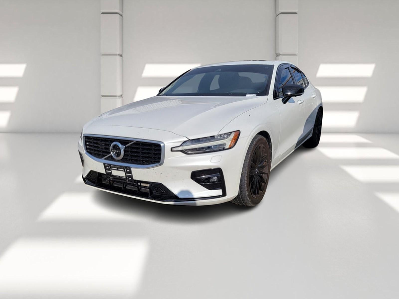 2019 Volvo S60 R-Design