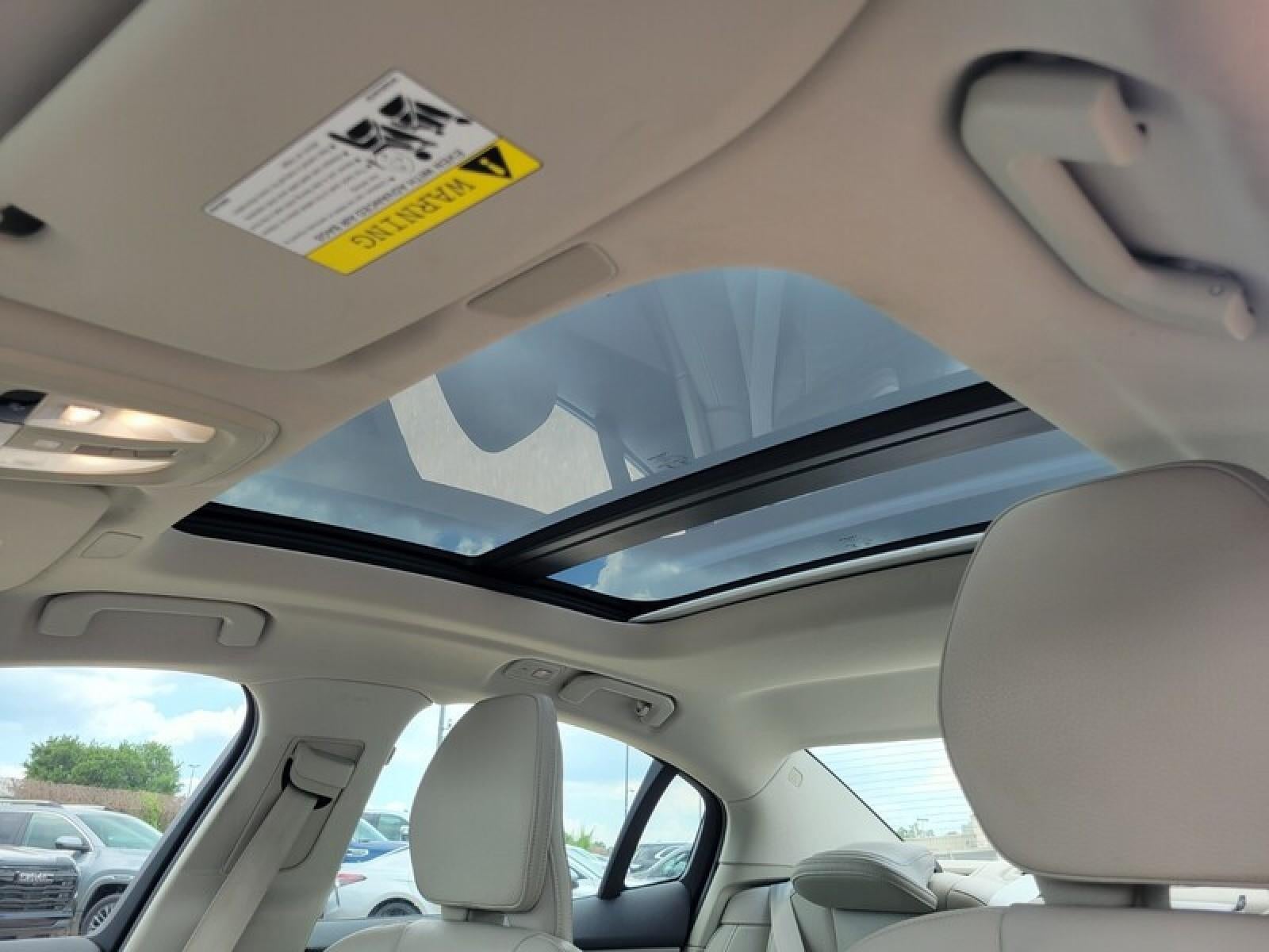 2024 Volvo S60 Plus Dark Theme