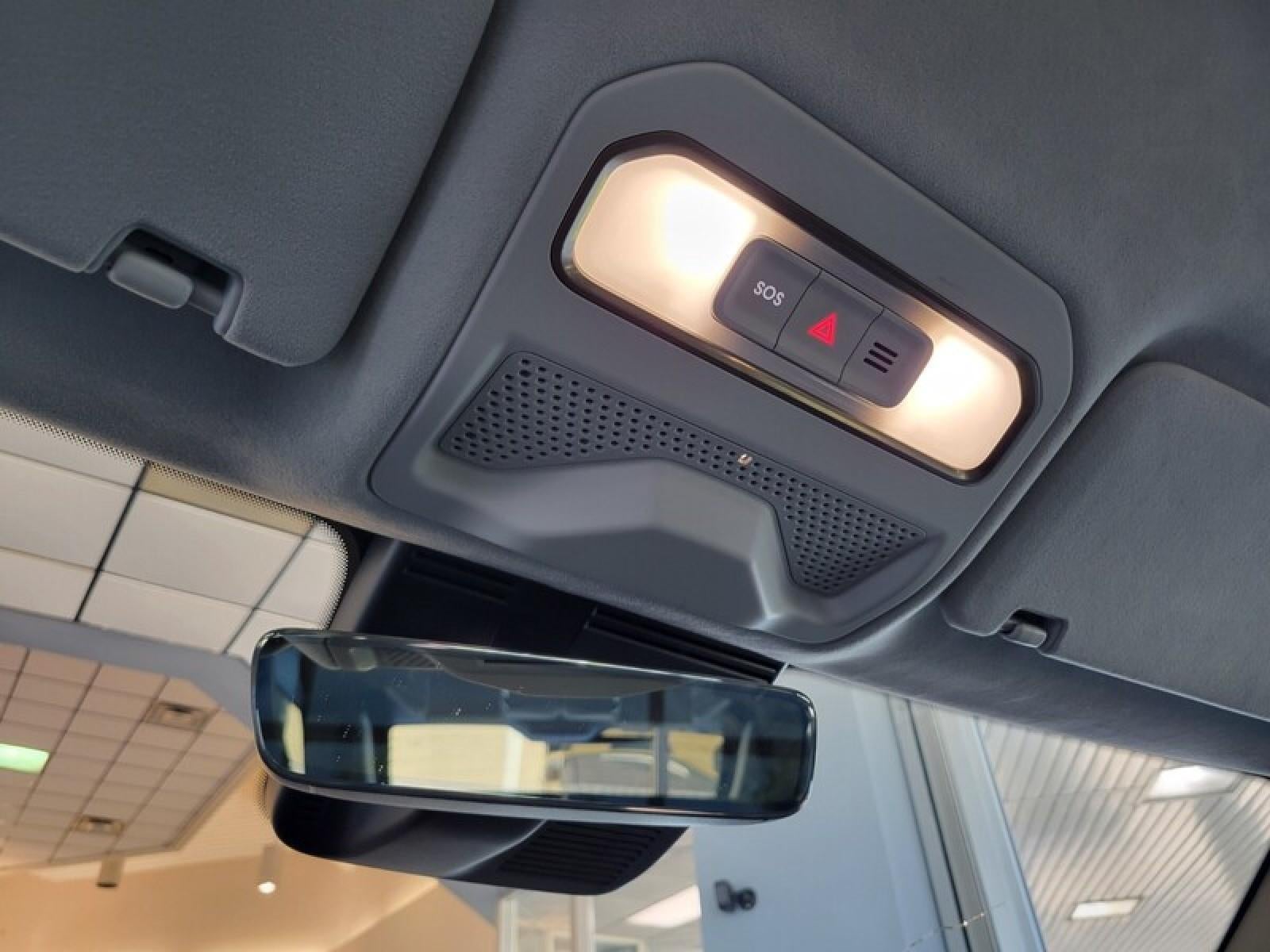 2024 RIVIAN R1S Adventure