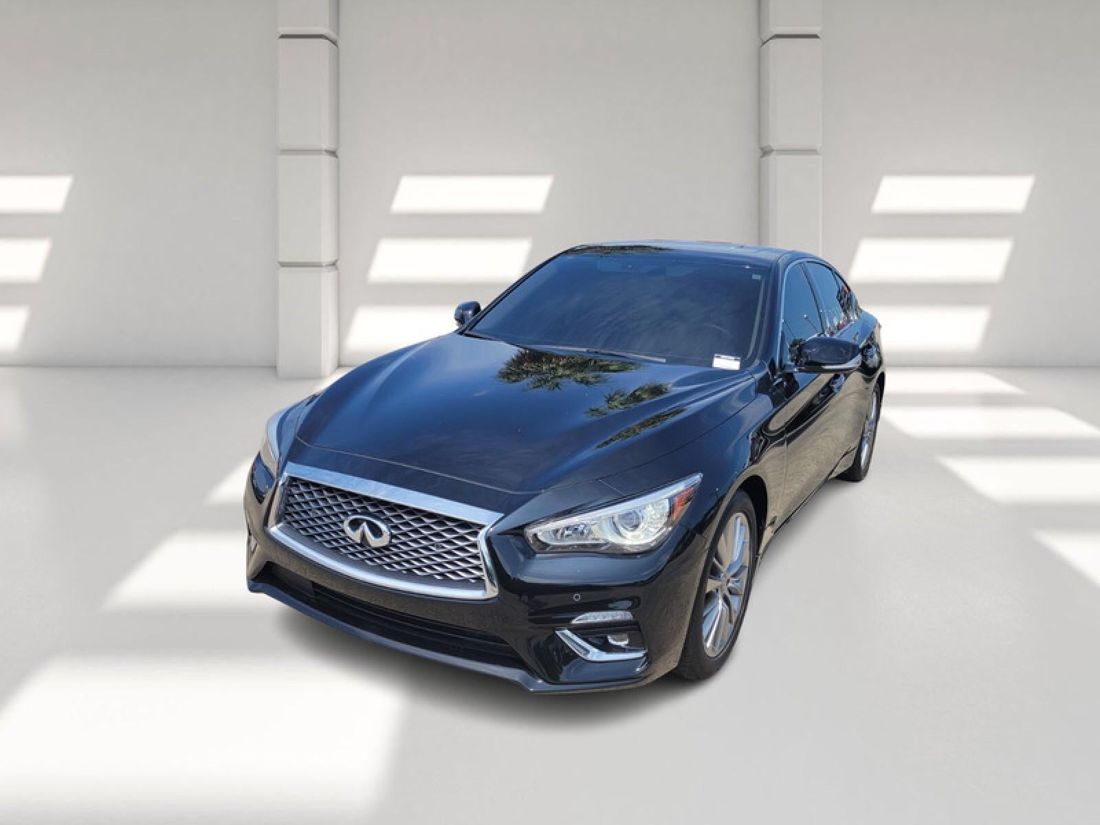 2023 INFINITI Q50 LUXE