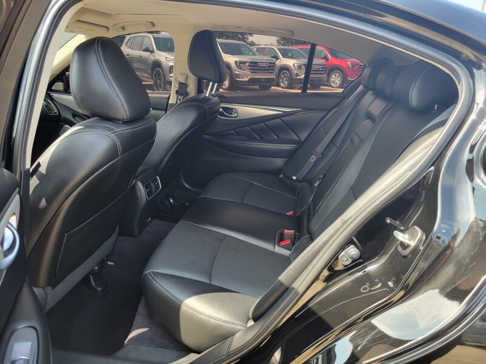 2023 INFINITI Q50 LUXE