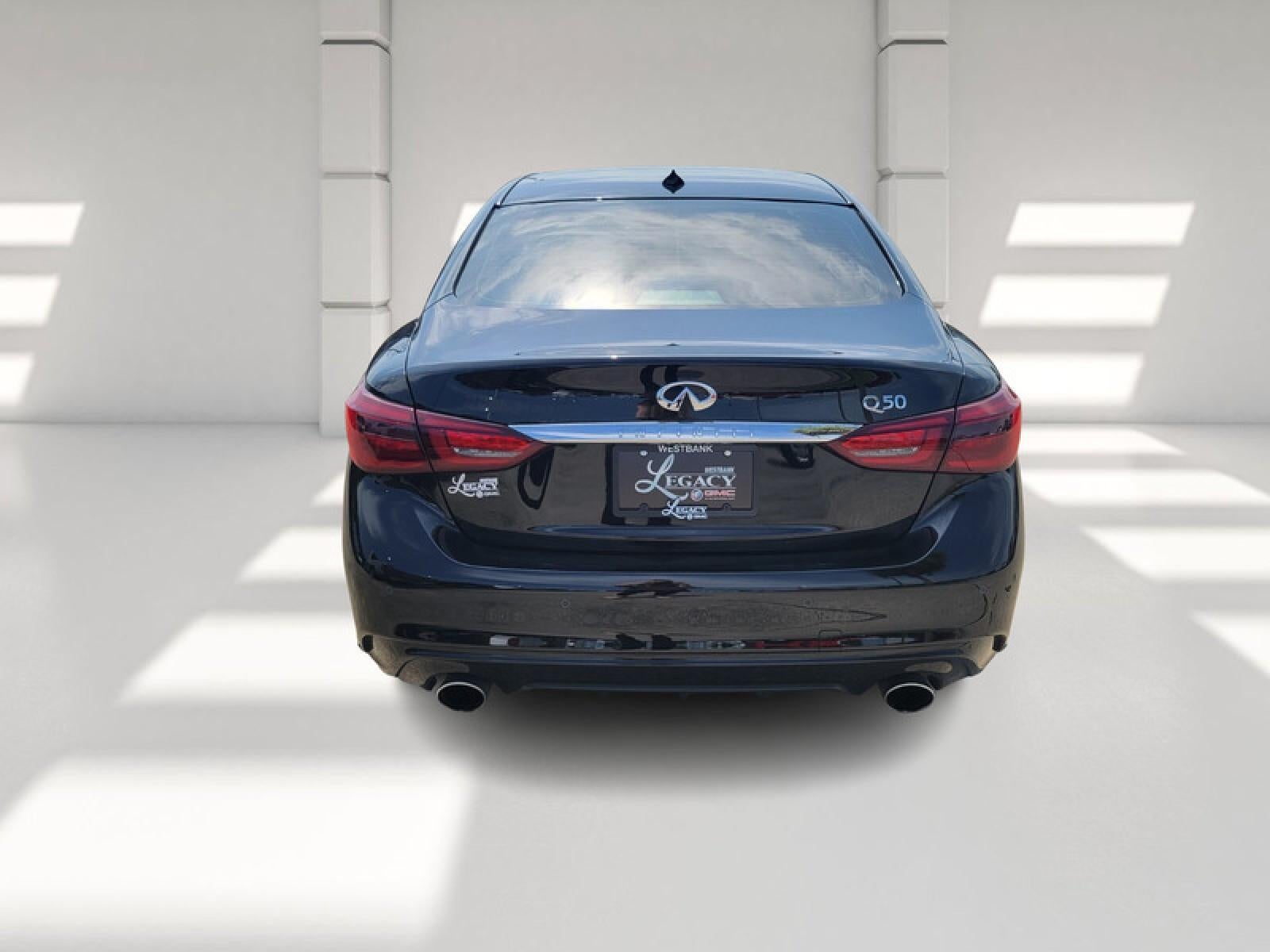 2023 INFINITI Q50 LUXE