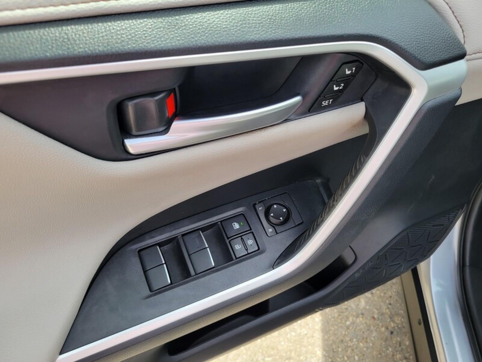 2020 Toyota RAV4 Limited