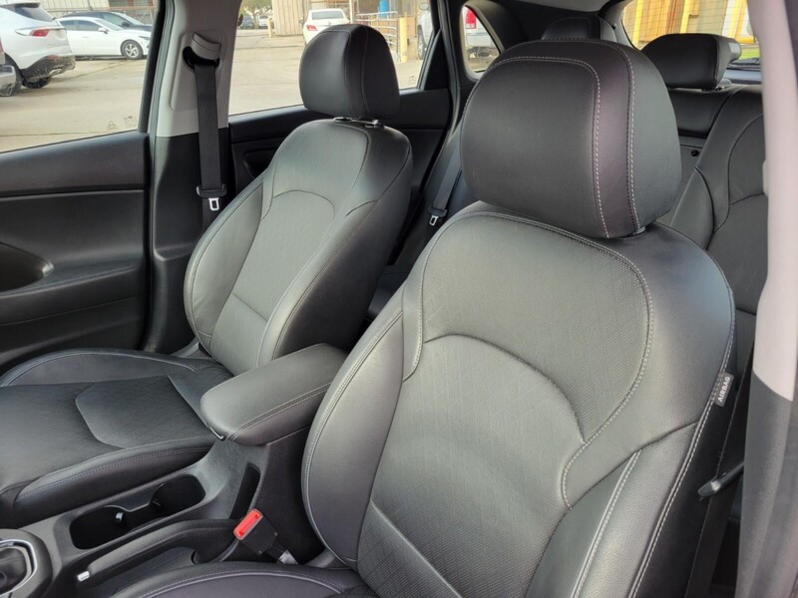 2020 Hyundai Elantra GT Base