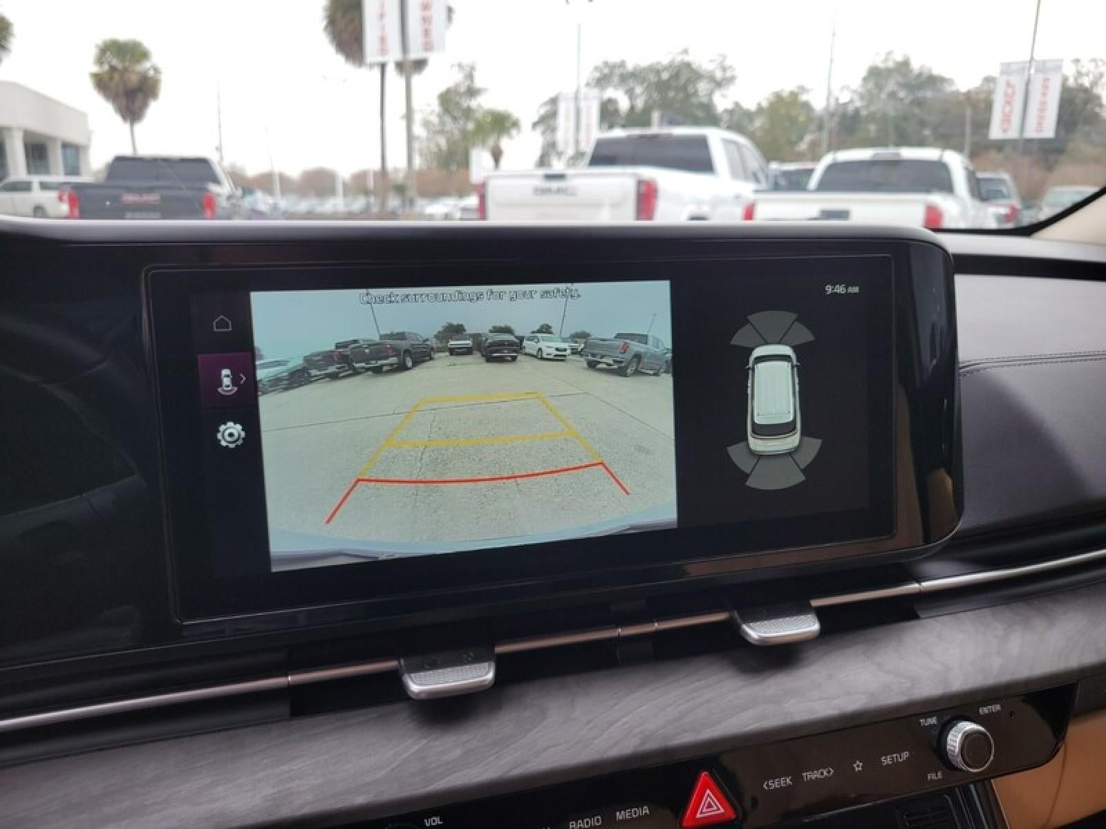 2024 Kia Carnival EX