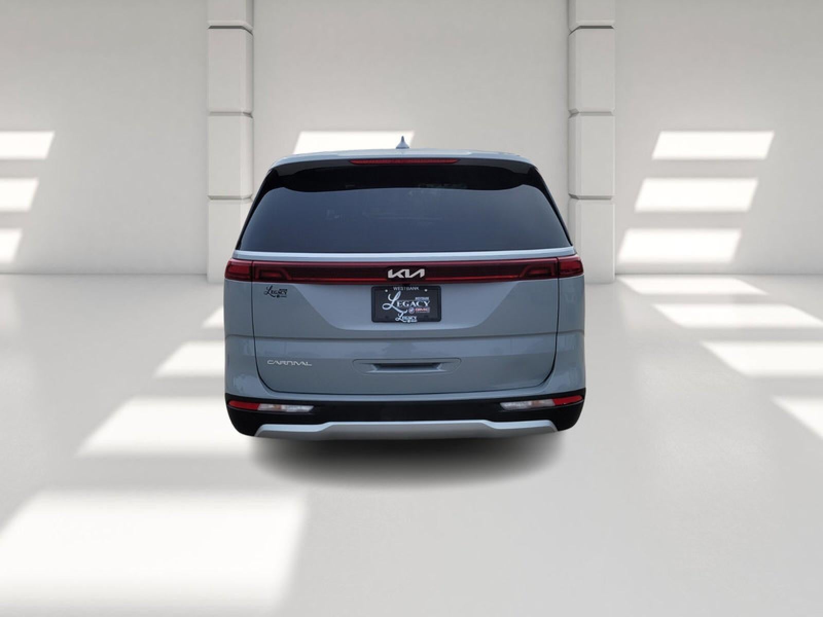 2024 Kia Carnival EX