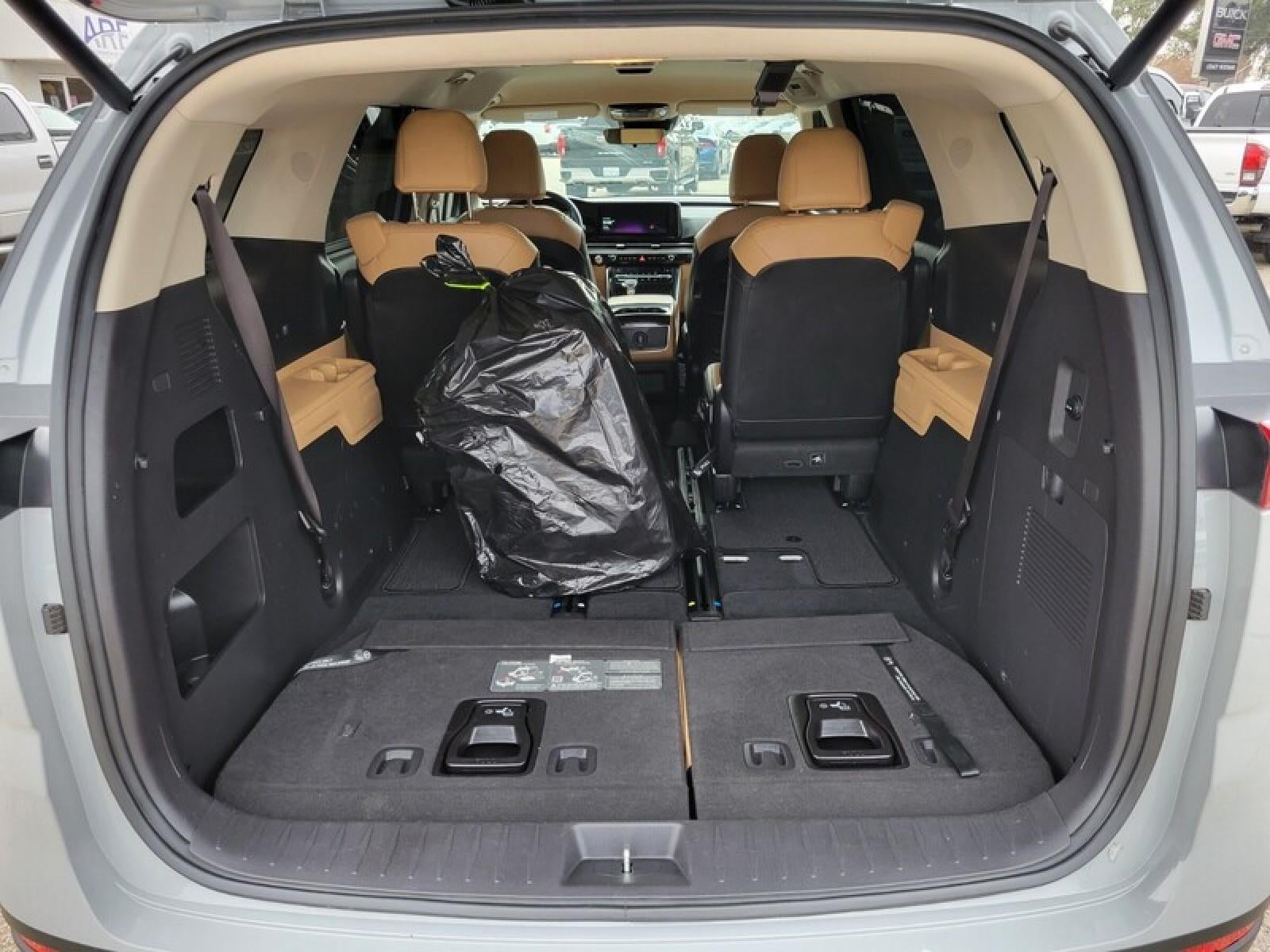 2024 Kia Carnival EX