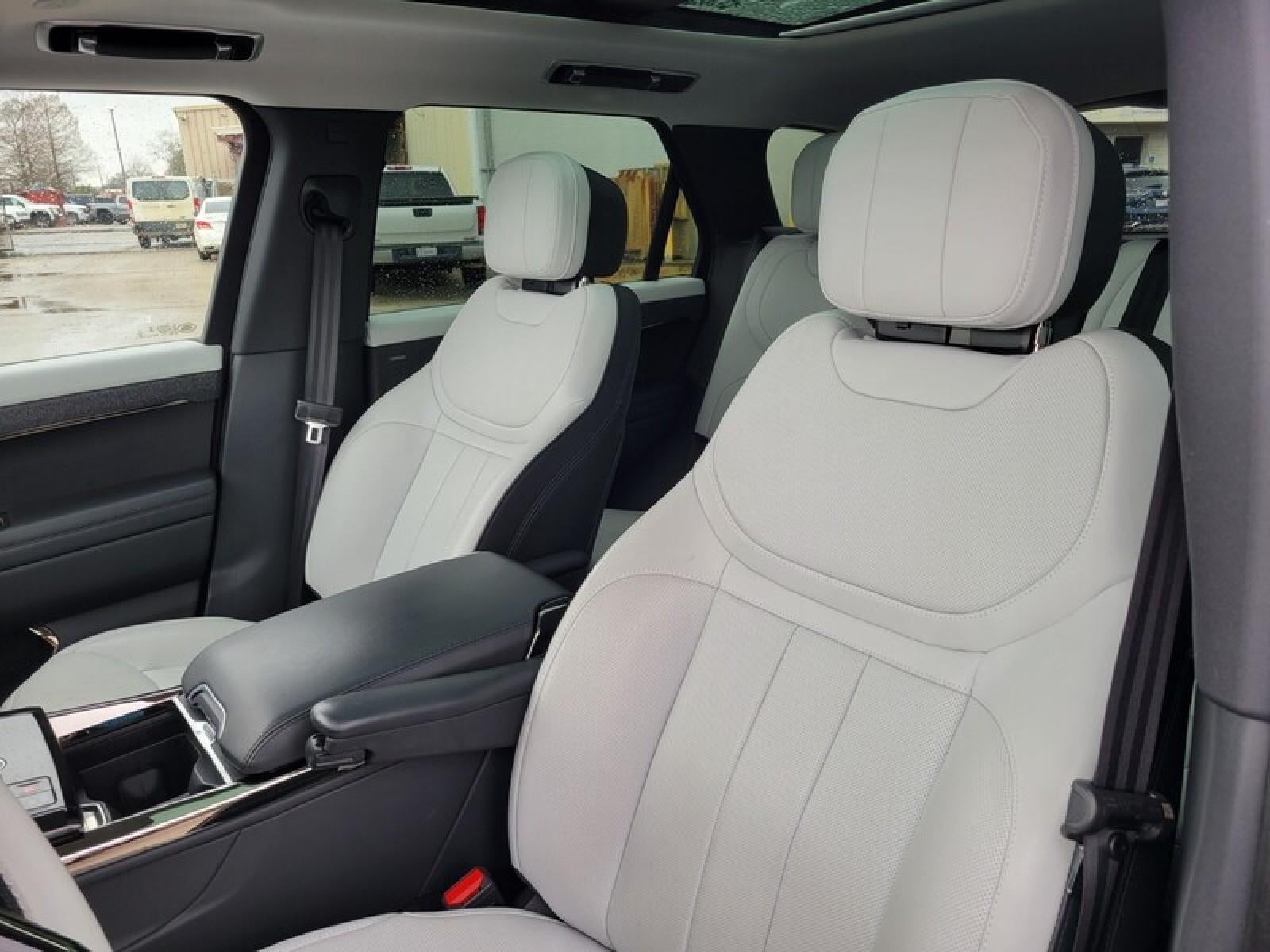 2025 Land Rover Range Rover Sport Dynamic SE