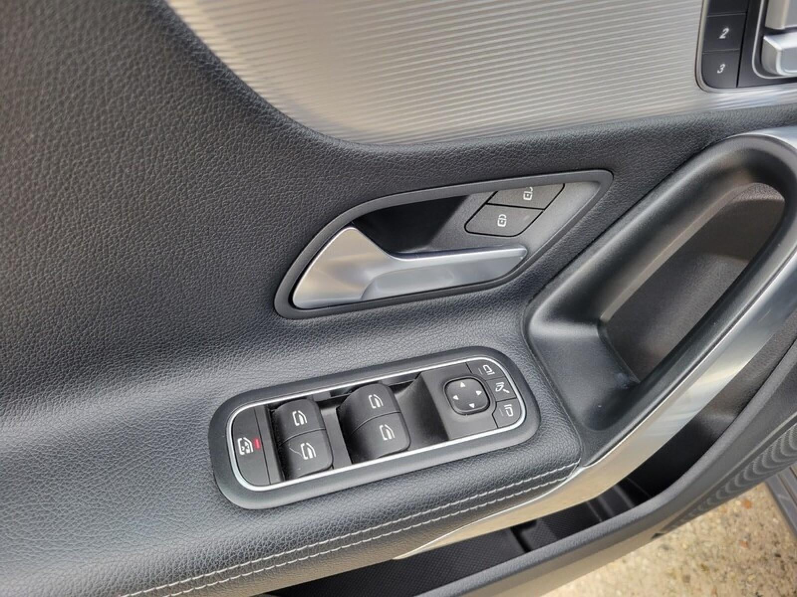 2021 Mercedes-Benz A-Class A 220